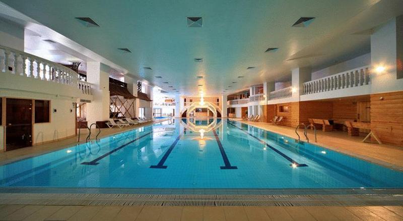 Royal Medical Cezar Hotel ตรุสคาเวตส์ ภายนอก รูปภาพ